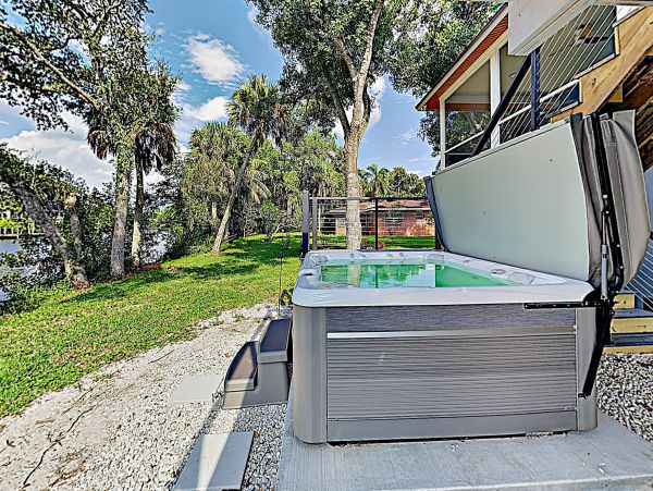 Bonita Springs Home 1007666
