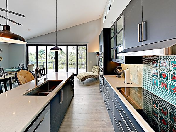 Bonita Springs Home 1007666