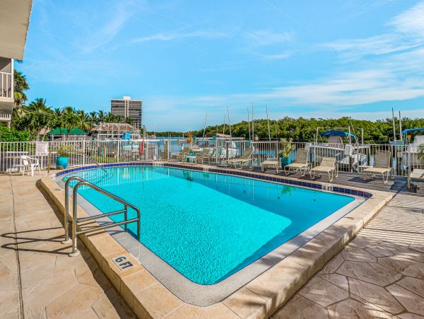 Bonita Springs Home 1007668