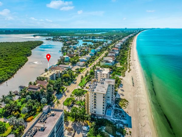 Bonita Springs Home 1007668
