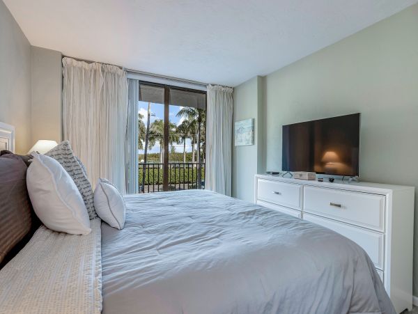 Bonita Springs Home 1007670