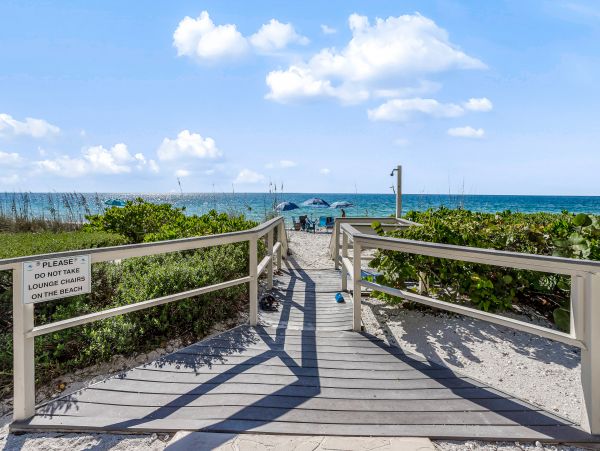 Bonita Springs Home 1007670