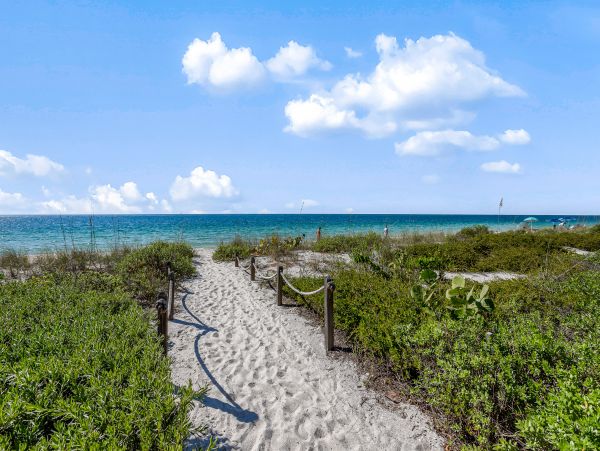 Bonita Springs Home 1007670