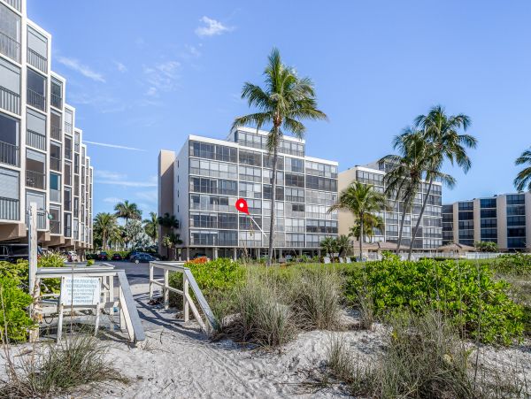 Bonita Springs Home 1007670