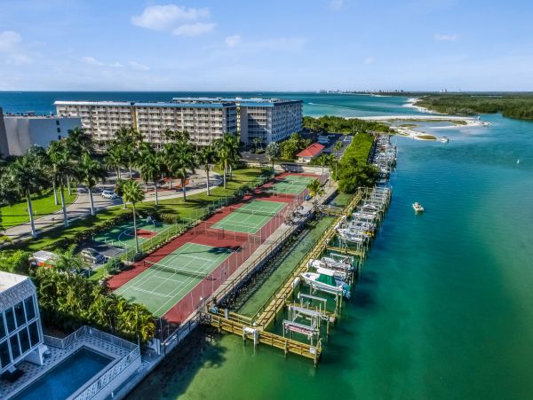 Bonita Springs Home 1007670