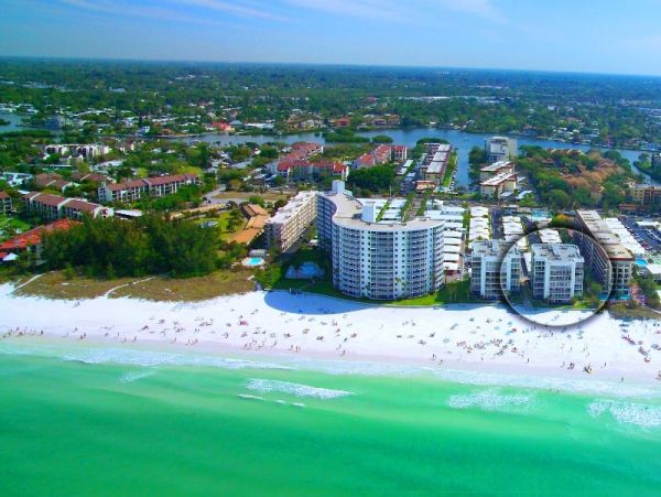 Siesta Key Vacation Condo Close To Beach & Dining.