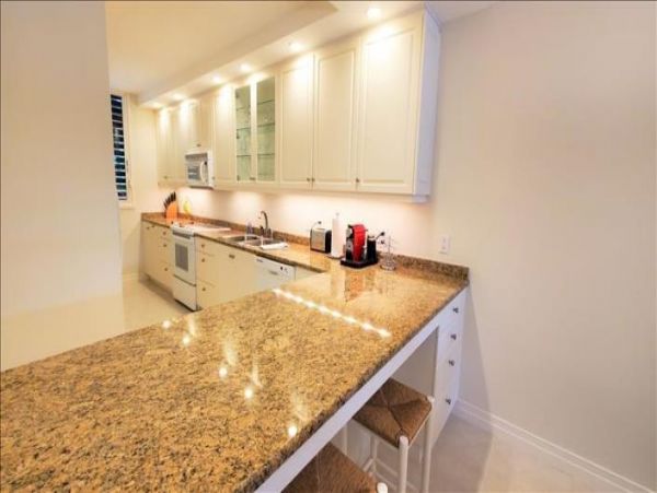 Longboat Key Beach Condo Rental 2 Bedrooms Sleeps 4 Guests