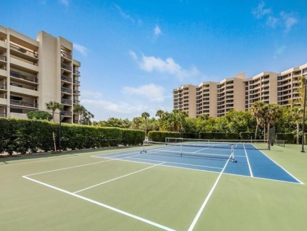 Longboat Key Beach Condo Rental 2 Bedrooms Sleeps 4 Guests