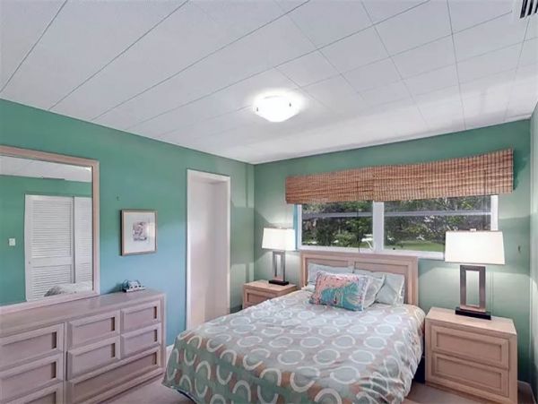 Sanibel 3 Bedroom Home Direct Beach Front with Pool