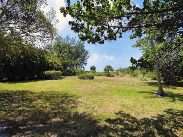 Sanibel 3 Bedroom Home Direct Beach Front with Pool