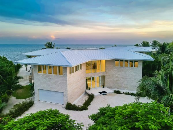 Marathon Luxury Five Bedroom Private Beach