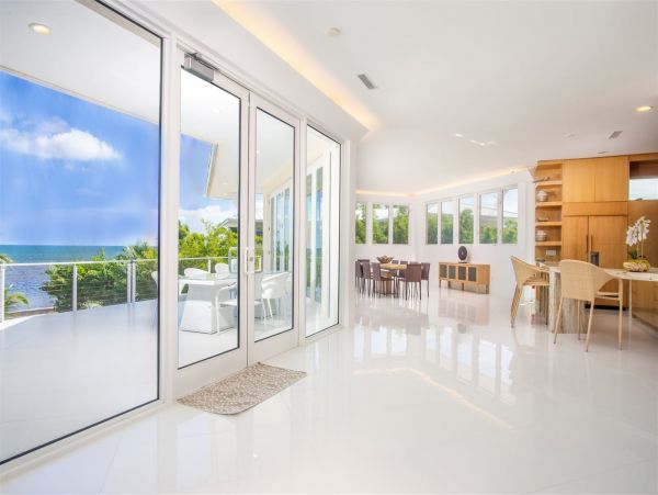 Marathon Luxury Five Bedroom Private Beach