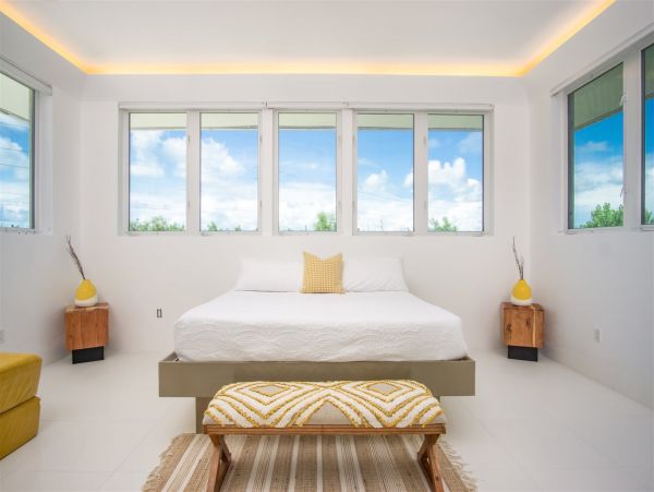 Marathon Luxury Five Bedroom Private Beach