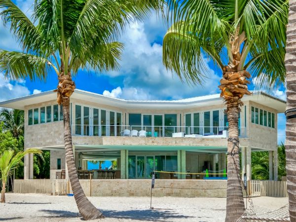 Marathon Luxury Five Bedroom Private Beach
