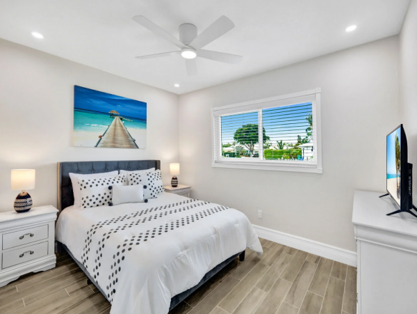 Naples Park Vacation Rental - Vanderbilt Beach Home with Saltwater Pool
