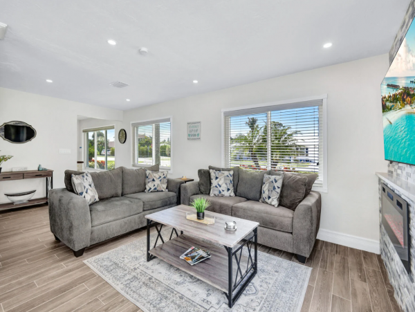 Naples Park Vacation Rental - Vanderbilt Beach Home with Saltwater Pool