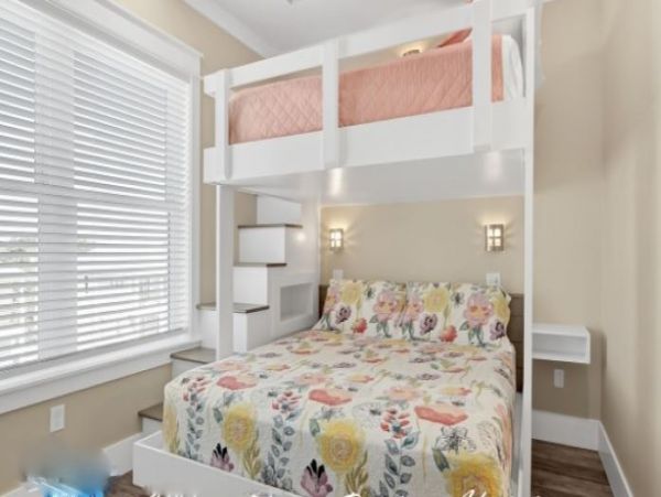 On Beach Panama City Vacation Pool Home With Six Bedrooms