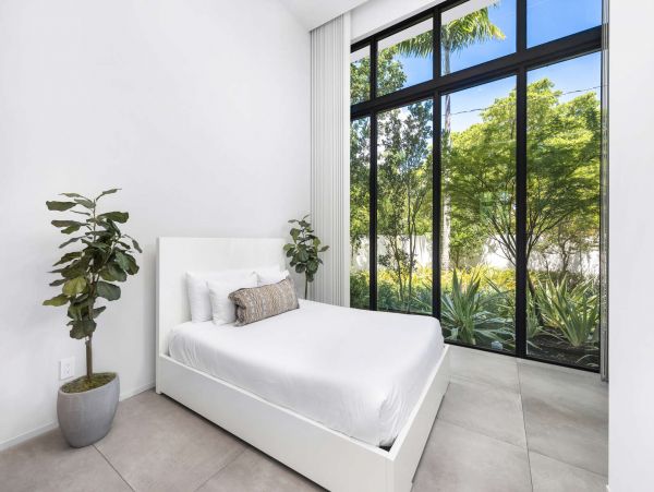 Gorgeous 6 Bedroom Villa in Fort Lauderdale Sleeps 14 Guests