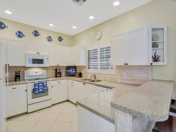 Walk to Beach Marco Island Vacation Pool Home Three Bedrooms