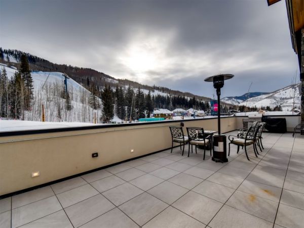 Luxury 5 Bedroom Rental in Vail With Private Spa Sleeps 20