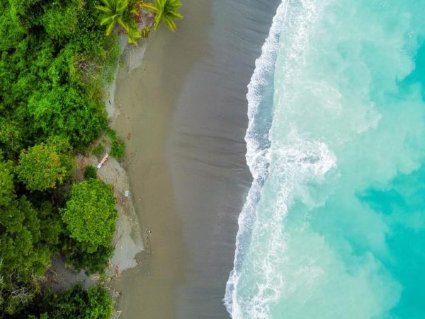 On Beach Matapalo Vacation Home Four Bedrooms Private Pool