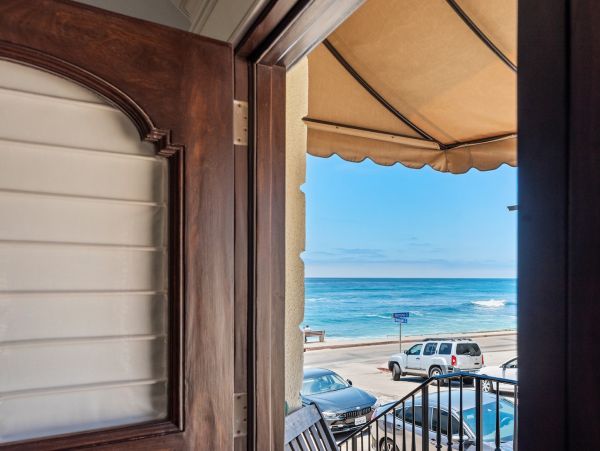La Jolla Luxury Vacation Home With Three Bedrooms
