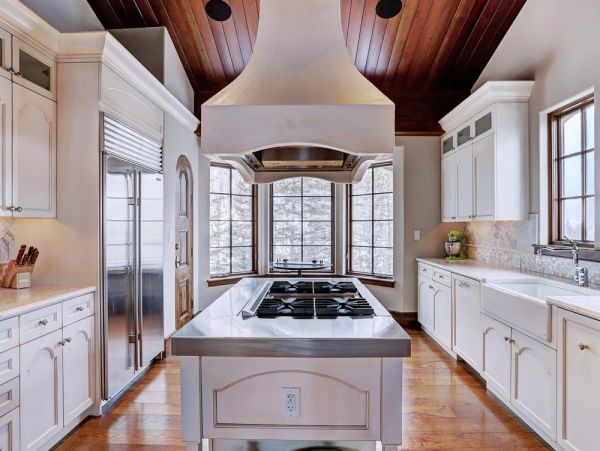The Ultimate Mountain Chalet in Vail - 12 Guests