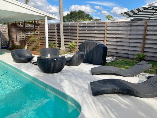 Sarasota Vacation Pool Home Three Bedroom