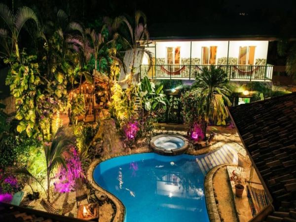 Upscale Coastal Luxury Villa in Jaco Costa Rica Sleeps 20