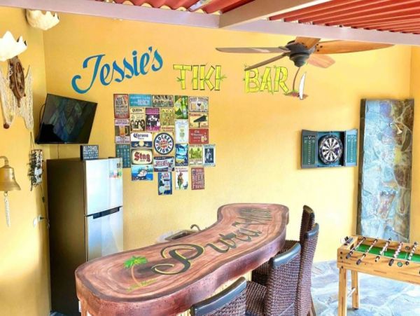 Upscale Coastal Luxury Villa in Jaco Costa Rica Sleeps 20