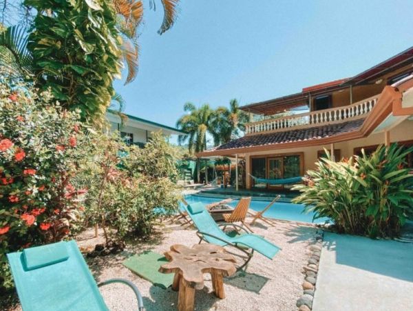 Upscale Coastal Luxury Villa in Jaco Costa Rica Sleeps 20
