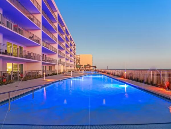 Fort Walton Gulf Front Condo 4 Bedrooms & Balcony - Perfect For Family Escape