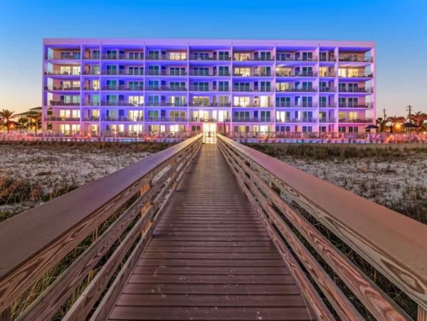 Fort Walton Gulf Front Condo 4 Bedrooms & Balcony - Perfect For Family Escape