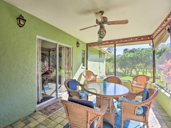 Walk to Beach Two Bedroom Rental Home in Englewood