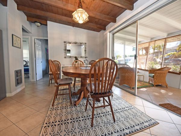 Englewood Vacation Home with Two Bedrooms Sleeps 4