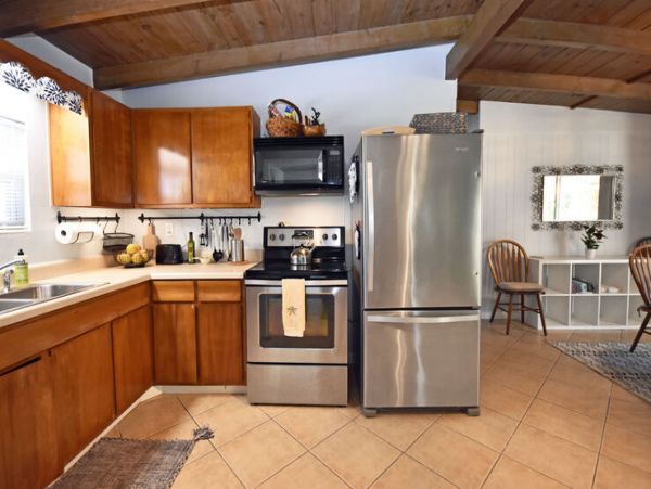 Englewood Vacation Home with Two Bedrooms Sleeps 4