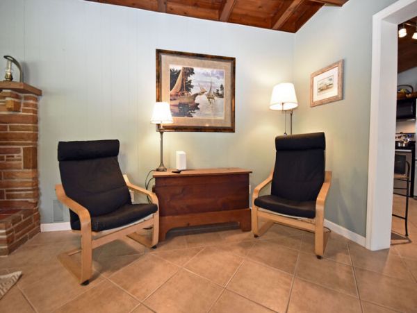 Englewood Vacation Home with Two Bedrooms Sleeps 4