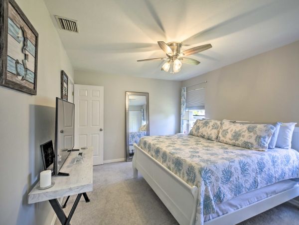 Cape Coral Vacation Pool Home Three Bedroom