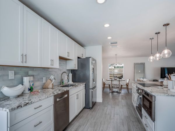 Naples Vacation Pool Home Three Bedrooms Sleeps 6 Guests