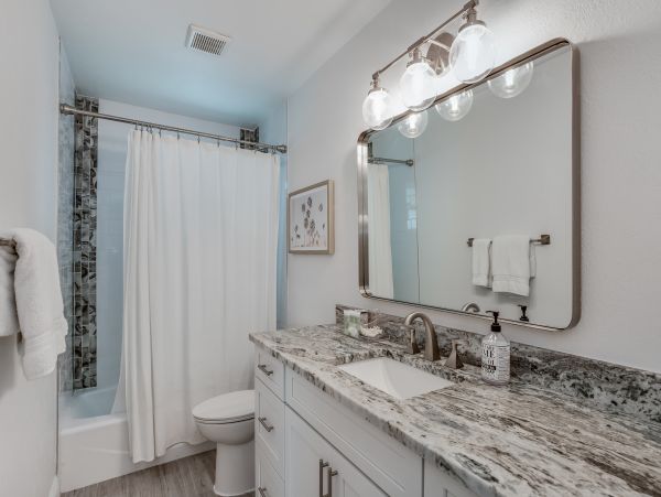 Naples Vacation Pool Home Three Bedrooms Sleeps 6 Guests