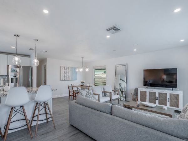 Naples Vacation Pool Home Three Bedrooms Sleeps 6 Guests
