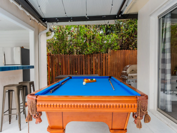 Great Value Naples Vacation Pool Home Four Bedrooms