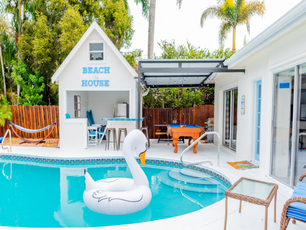 Great Value Naples Vacation Pool Home Four Bedrooms