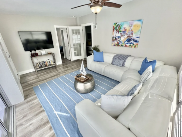 Great Value Naples Vacation Pool Home Four Bedrooms