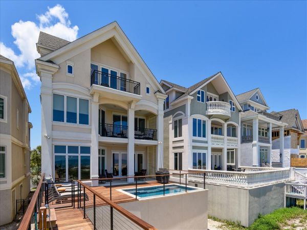 Ocean Front 6 Bedroom Home in Hilton Head with Private Pool
