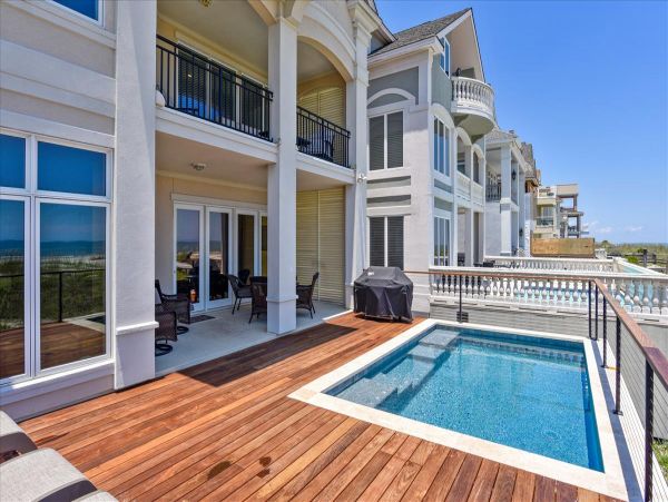 Ocean Front 6 Bedroom Home in Hilton Head with Private Pool