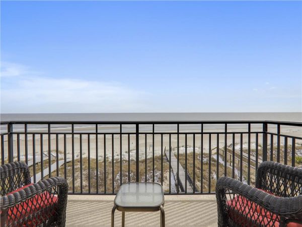 Ocean Front 6 Bedroom Home in Hilton Head with Private Pool