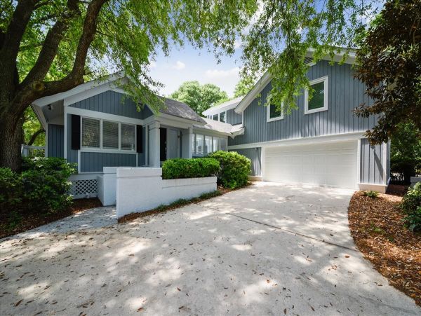 Five Bedroom Vacation Home in Hilton Head Sleeps 20 Guests