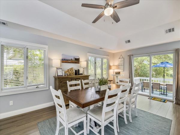 Five Bedroom Vacation Home in Hilton Head Sleeps 20 Guests