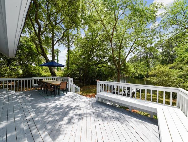 Five Bedroom Vacation Home in Hilton Head Sleeps 20 Guests